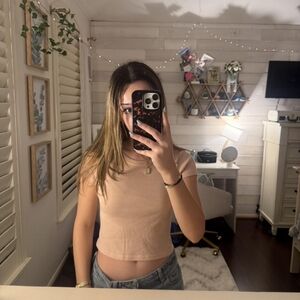 Brandy Melville Crop Top
